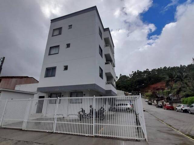 Apartamento para Venda em Camboriú - 1