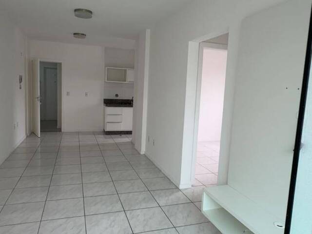 Apartamento para Venda em Camboriú - 4