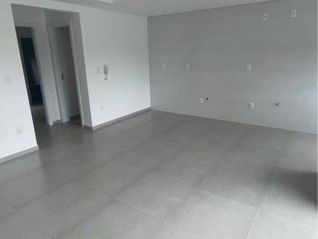 Apartamento para Venda em Camboriú - 4